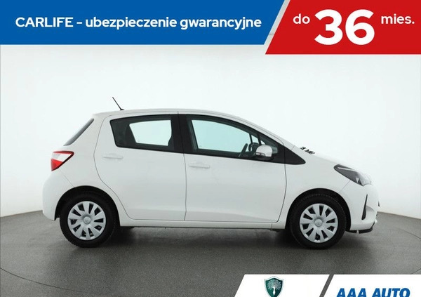 Toyota Yaris cena 50000 przebieg: 55005, rok produkcji 2019 z Borek Wielkopolski małe 211